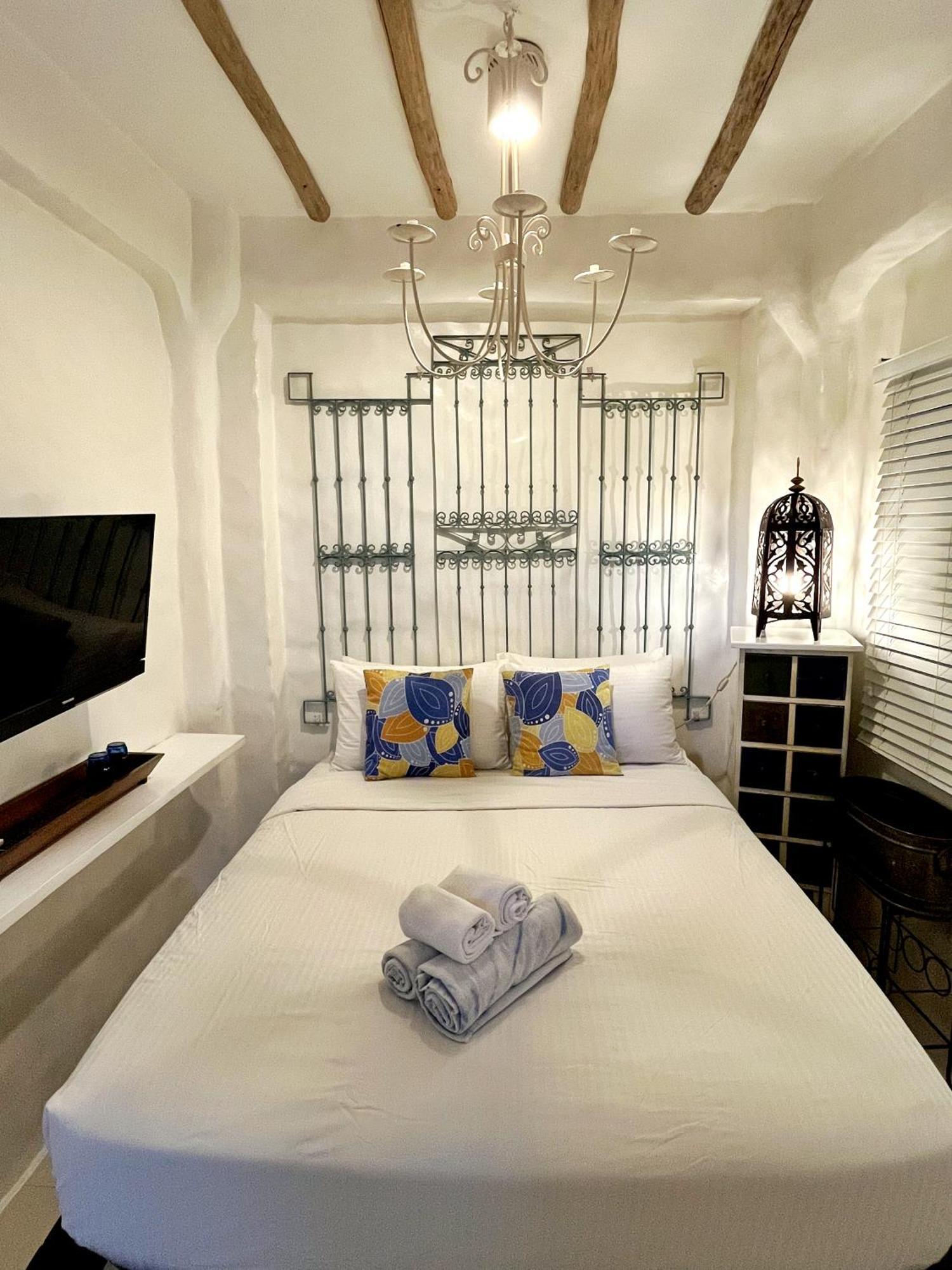 Lugar Bonito Hotel Balabag  Bagian luar foto