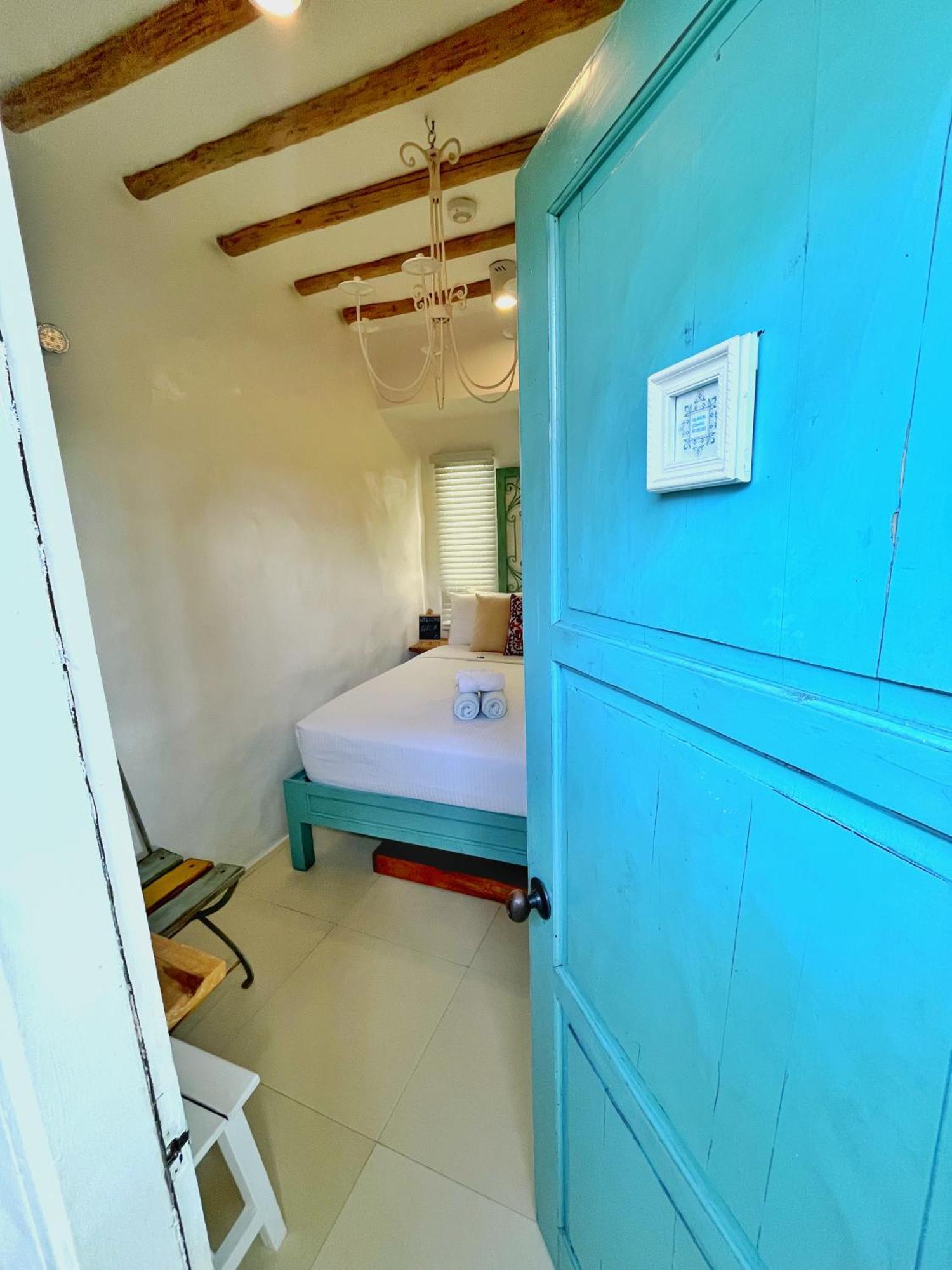 Lugar Bonito Hotel Balabag  Bagian luar foto