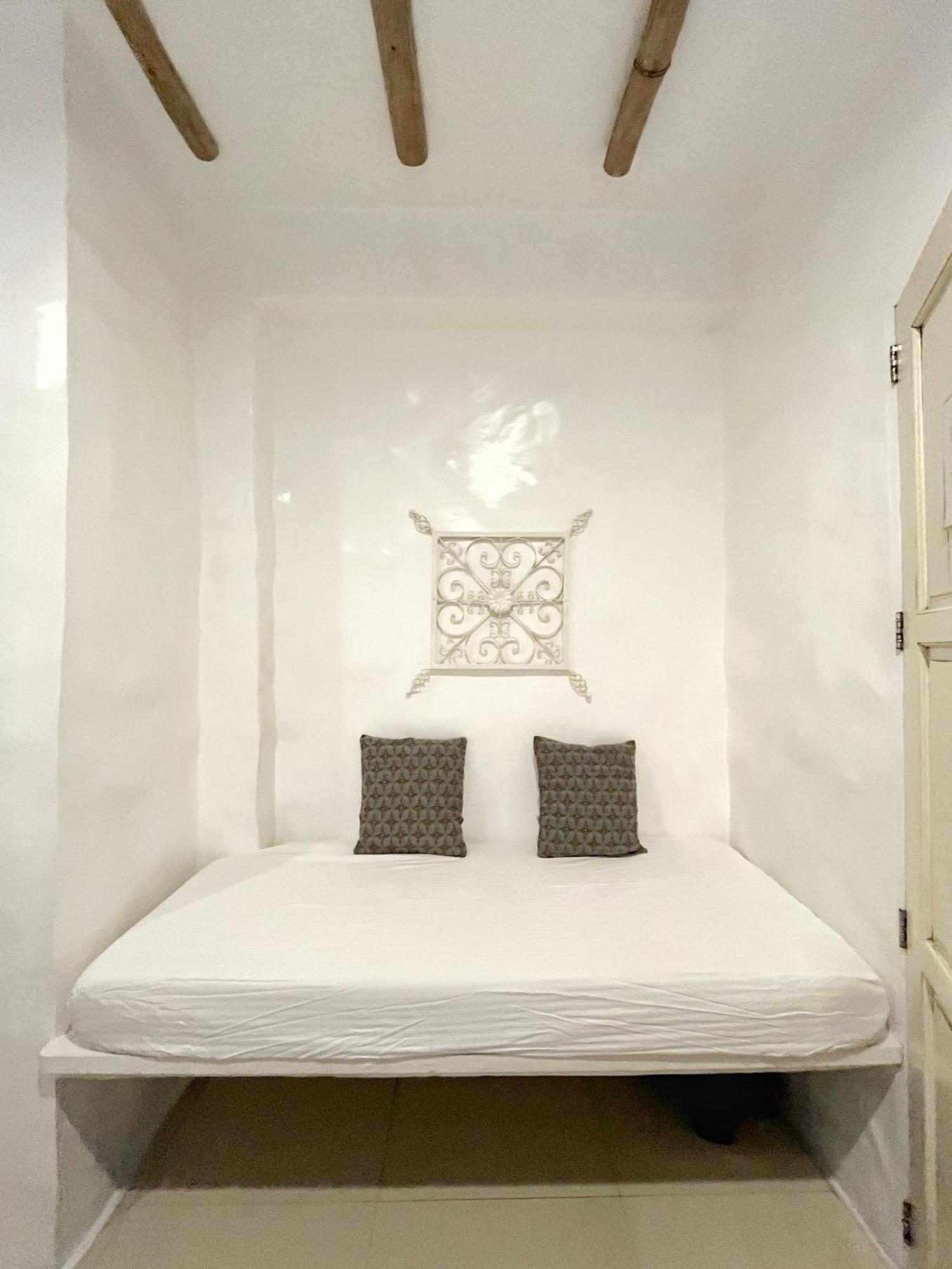 Lugar Bonito Hotel Balabag  Bagian luar foto