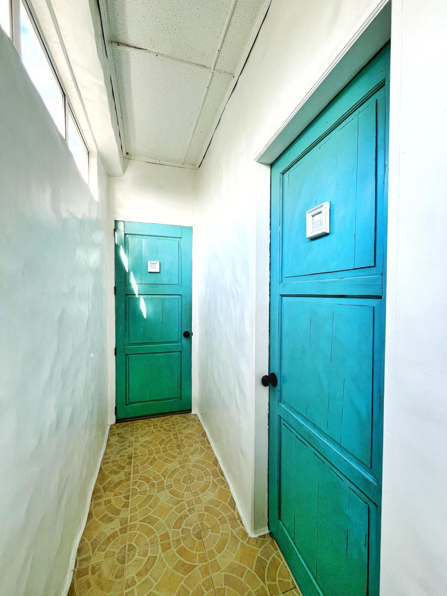 Lugar Bonito Hotel Balabag  Bagian luar foto