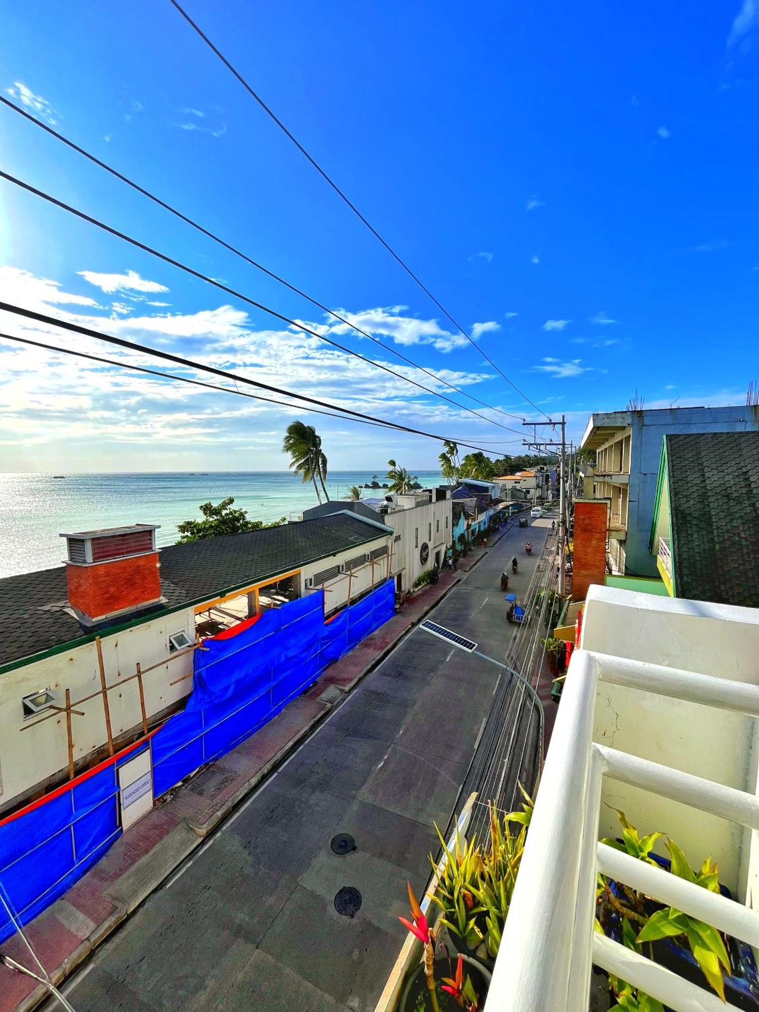 Lugar Bonito Hotel Balabag  Bagian luar foto